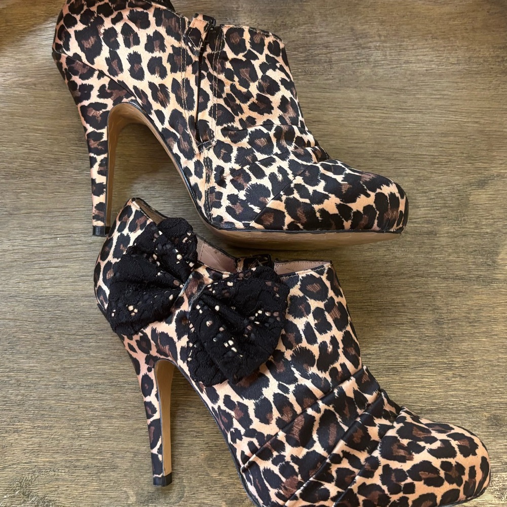 Betsey Johnson Leopard Print Heels with Lace Bow